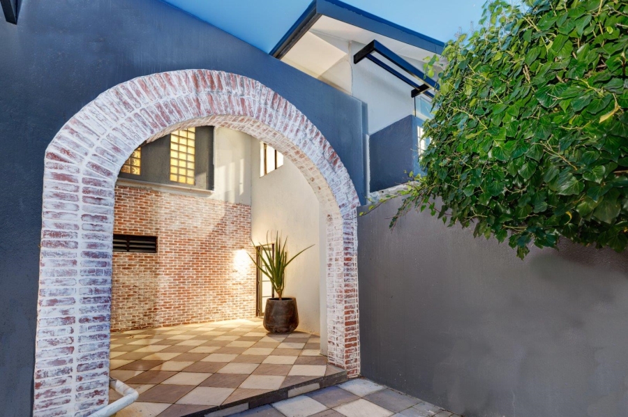 6 Bedroom Property for Sale in Welgemoed Western Cape